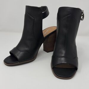 Seychelles Ecosystem Black Leather Open-Toe Block Heel Sandals
